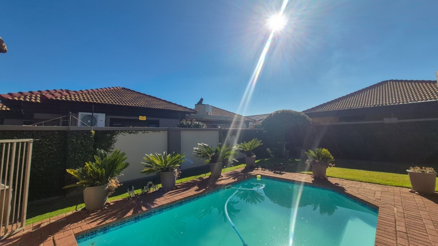 4 Bedroom Property for Sale in Baillie Park North West